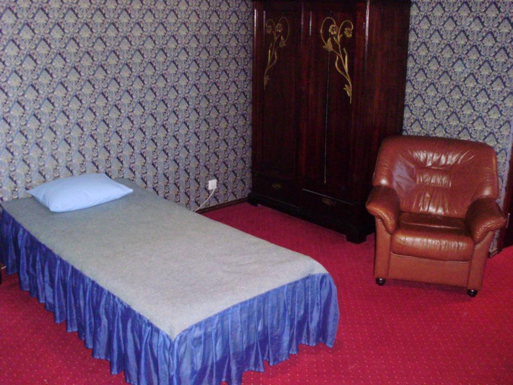 Veskisilla Hotel Türi Quarto foto